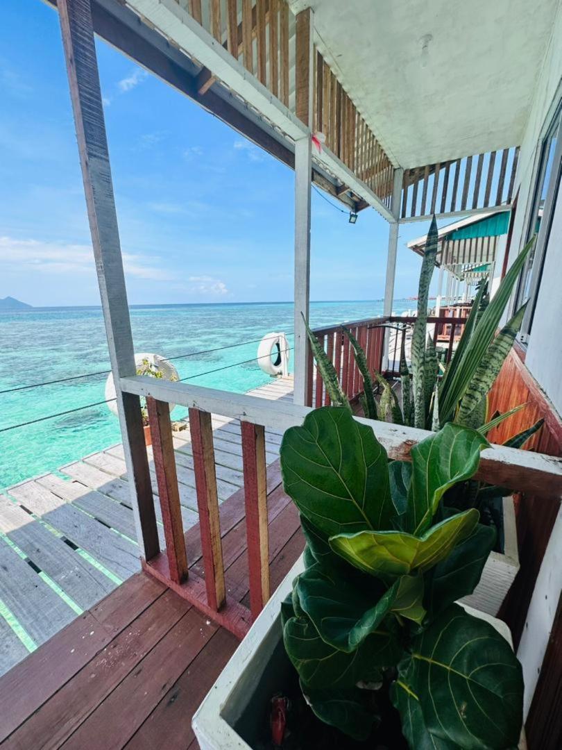 Bihing Angan Water Chalet Semporna Buitenkant foto